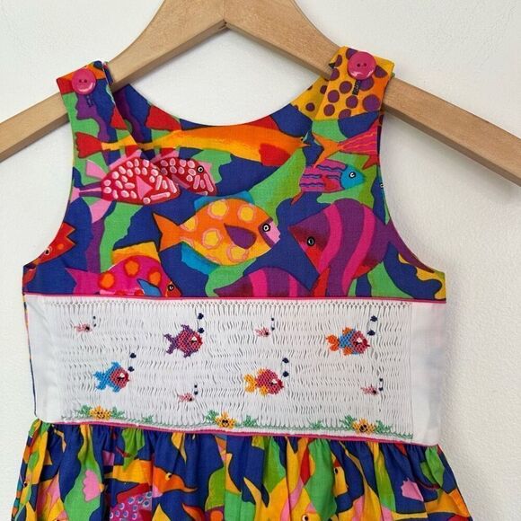 Kids SEE MEASUREMENTS Smocked Art to Wear Abstract Tropical Fish Ecosystem Wide - Picture 3 of 8